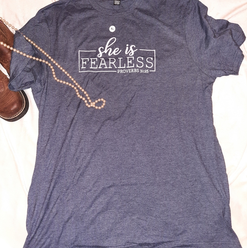 CHRISTIAN GRAPHIC T-SHIRT | SHORT SLEEVE | XL